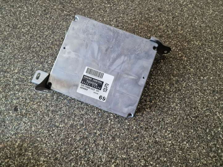 Toyota Avensis T250 (2006 - 2009)  8966105690 Блок управления двигателя