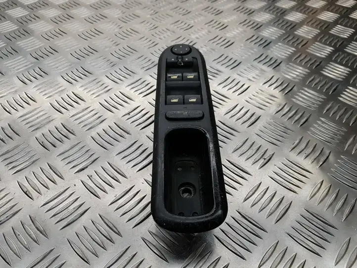 Peugeot 407 (2004 - 2011) 96468704XT Кнопка стеклоподъемников — фото 1