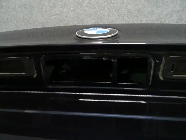 BMW 5 G30 G31 (2016 - ) Крышка багажника — фото 4