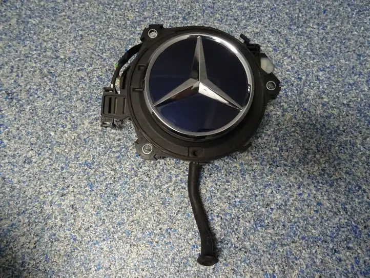 Mercedes-Benz GLC X253/C253 (2015 - ) A0997500300 Ручка багажника с камерой — фото 1