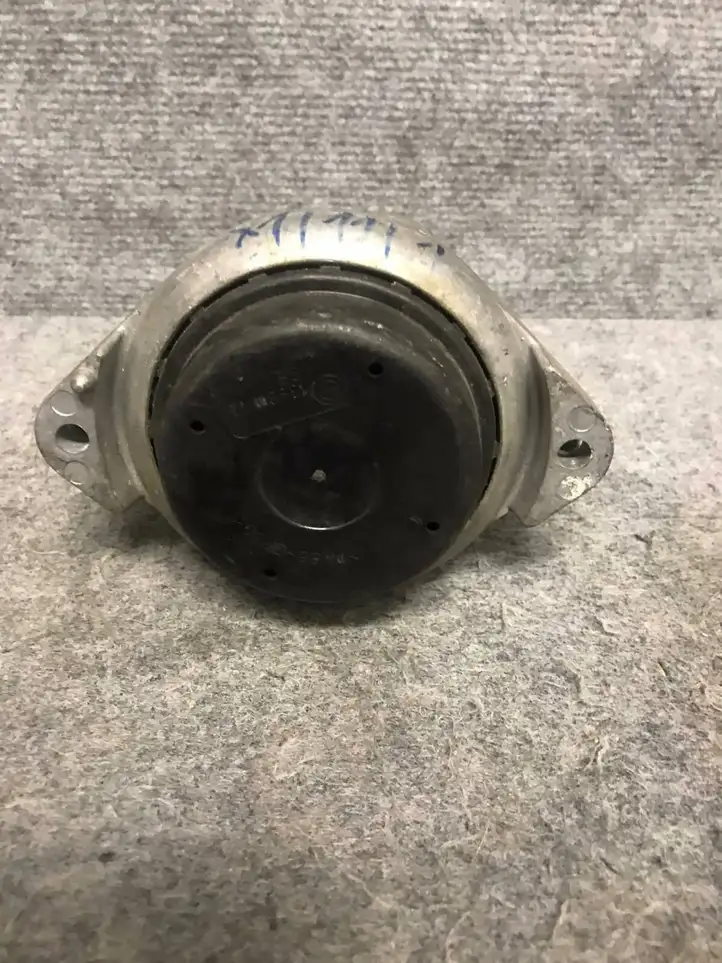 BMW 3 E92 E93 (2005 - 2014) 6760330 Опора двигателя — фото 3