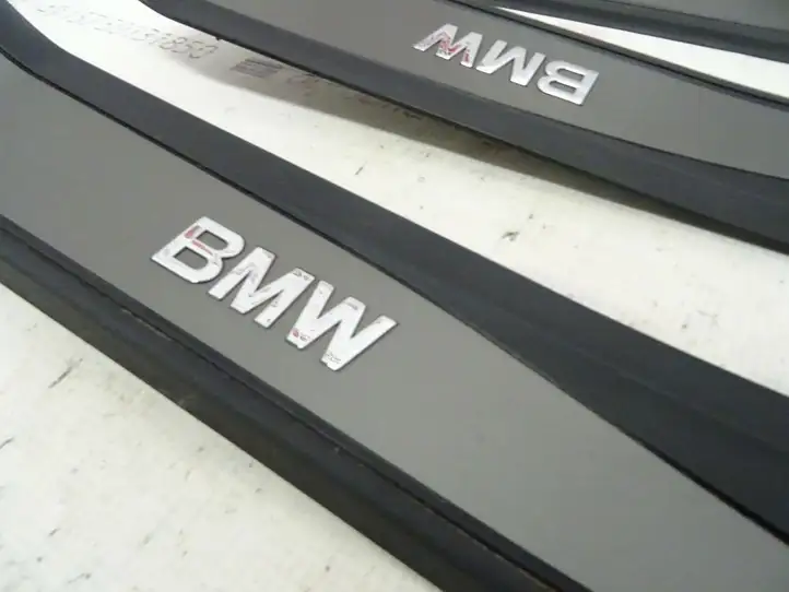 BMW 5 E60 E61 (2004 - 2010) Внутренняя обшивка порога (комплект) — фото 2
