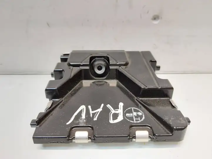 Toyota RAV 4 (XA40) (2012 - 2018) 8646C42020 Камера в лобовом стекле — фото 1