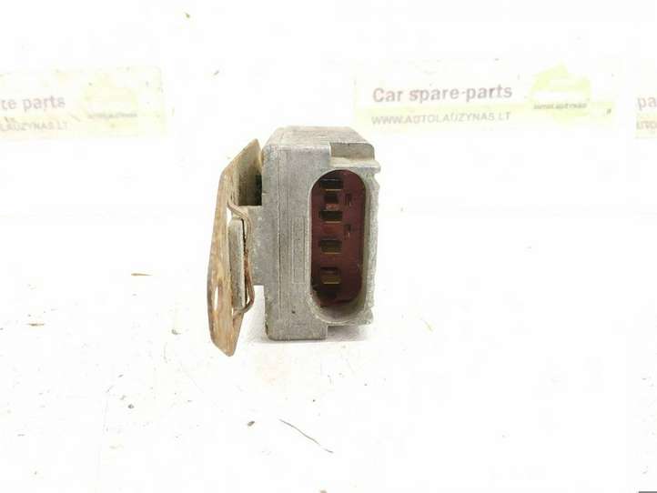 Mercedes-Benz E W210 (1995 - 2002)  0225456232 Реле вентилятора охлаждения