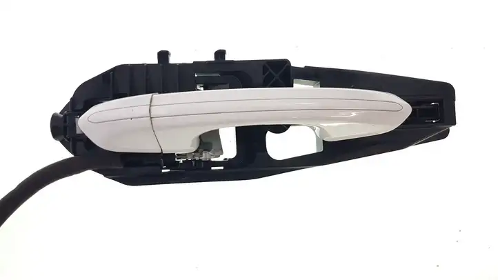 Ford Fusion II (2013 - ) DS73F22465A Наружная ручка задней двери — фото 1