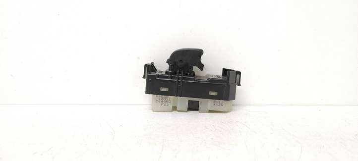 Toyota Corolla Verso E121 (2001 - 2004)  514746 Кнопка стеклоподъемников