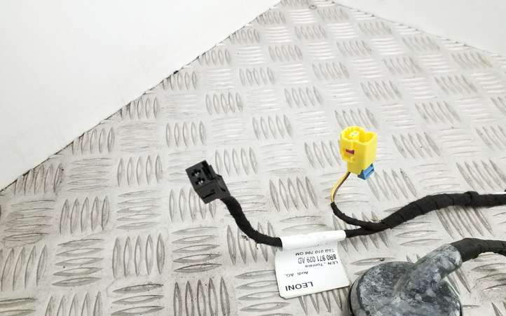 Audi Q5 (2008 - 2012)  8R0971029AD Проводка передних дверей