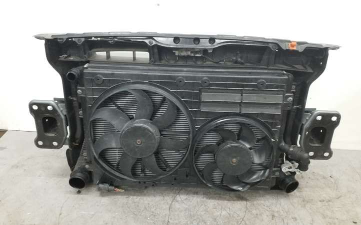 Skoda Yeti (2009 - 2012)  1K0820411AH Панель