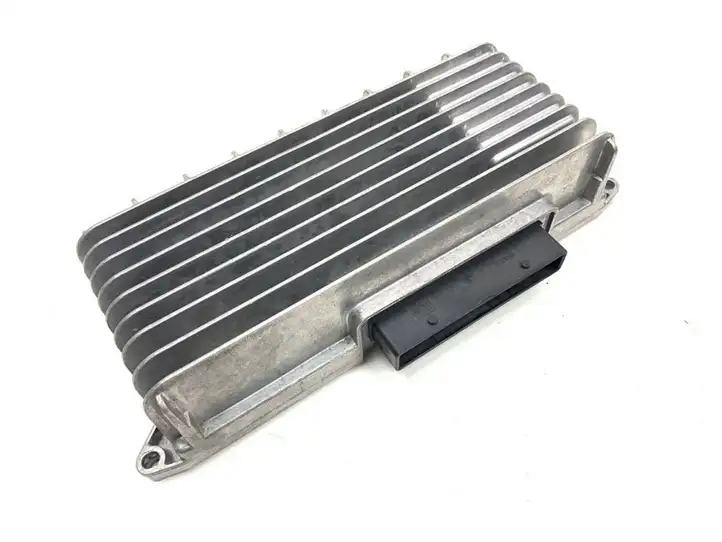 Audi A4 S4 B8 8K (2007 - 2011) 8T0035223AH Усилитель звука — фото 1