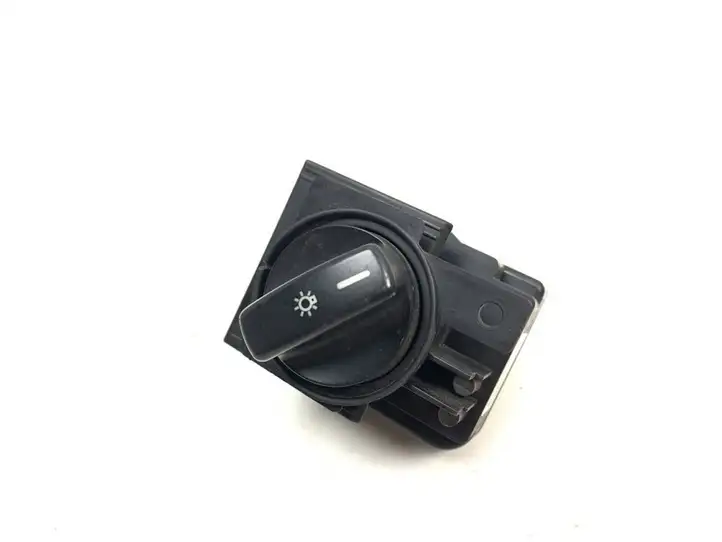 Mercedes-Benz A W169 (2004 - 2012) 1695452904 Включатель фонарей — фото 1