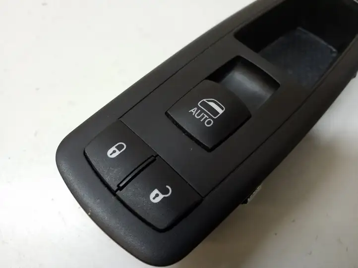 Jeep Cherokee (2013 - 2017) 68141892AA Кнопка стеклоподъемников — фото 6