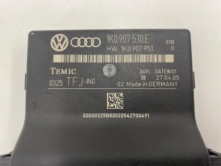 Volkswagen Touran I (2003 - 2010) 1K0907530E Модуль Gateway — фото 2