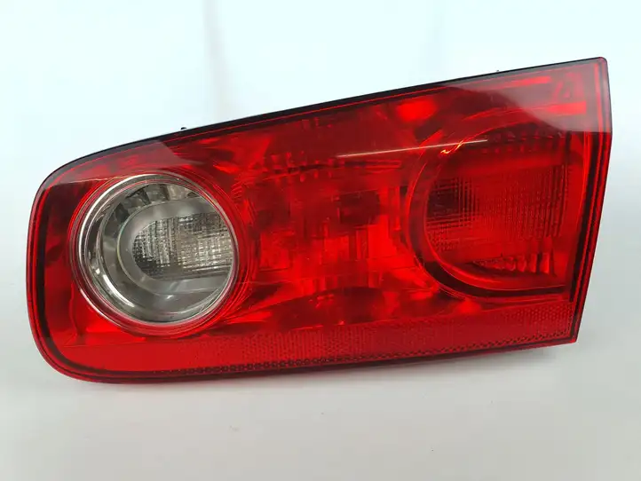 Renault Laguna II (2001 - 2005) Задний фонарь в крышке багажника — фото 1