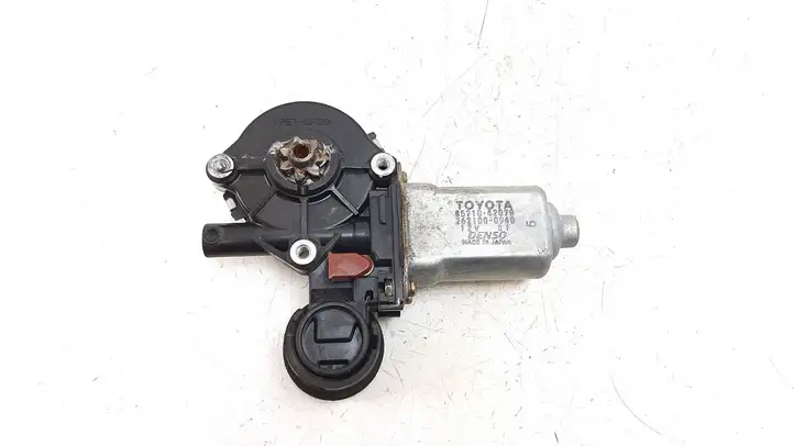 Toyota RAV 4 (XA20) (2000 - 2005) 8571042070 Стеклоподъемник задней двери — фото 1