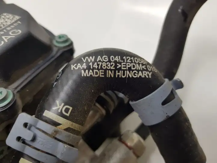 Volkswagen Golf VII (2013 - 2019) 04L128063T Дроссельная заслонка — фото 2