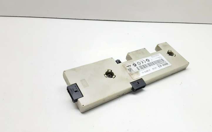 BMW 3 E90 E91 (2005 - 2012)  6928934 Усилитель антенны