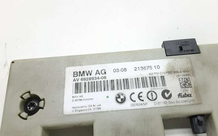 BMW 3 E90 E91 (2005 - 2012)  6928934 Усилитель антенны