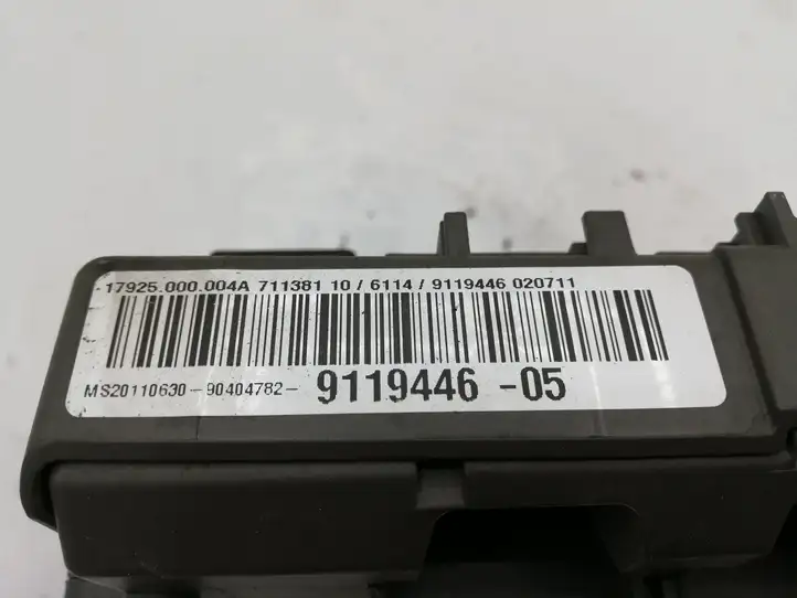 BMW 3 E90 E91 (2005 - 2012) 911944605 Блок предохранителей — фото 1