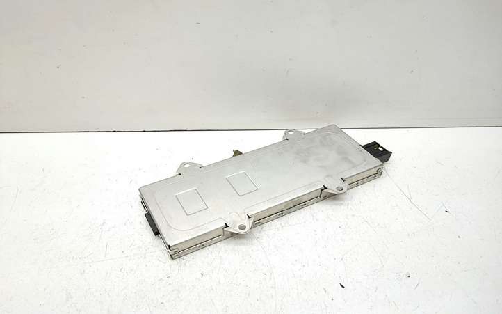 BMW 7 E65 E66 (2001 - 2008)  9131151 Усилитель антенны