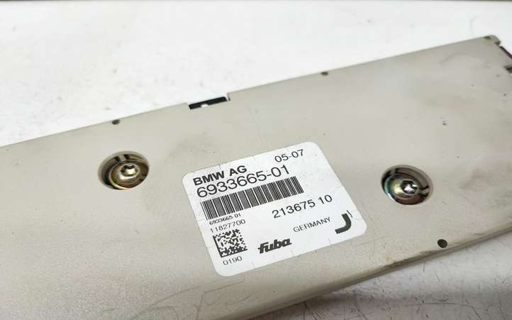 BMW 7 E65 E66 (2001 - 2008)  6933665 Усилитель антенны