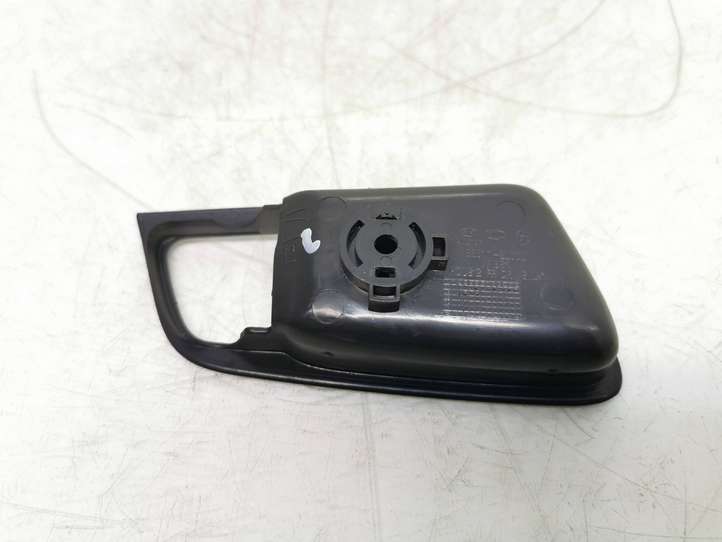 Hyundai i30 (2007 - 2012)  826112L000 Другая деталь отделки пере́дней дверей