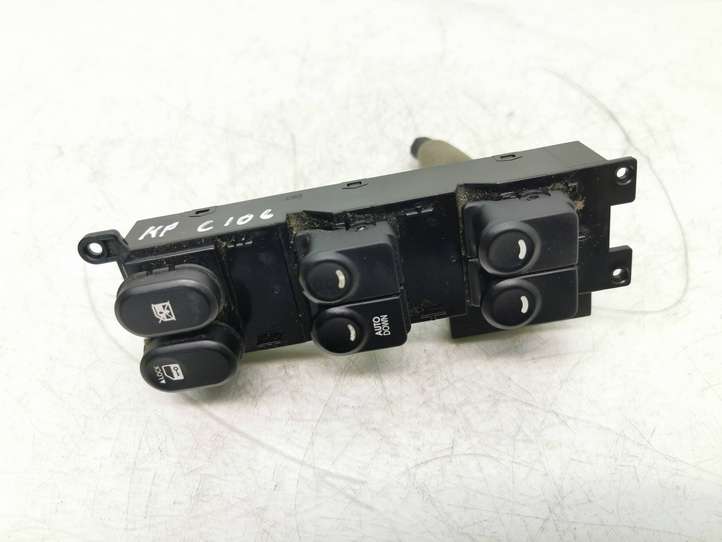 Hyundai i30 (2007 - 2012)  935702L010 Кнопка стеклоподъемников
