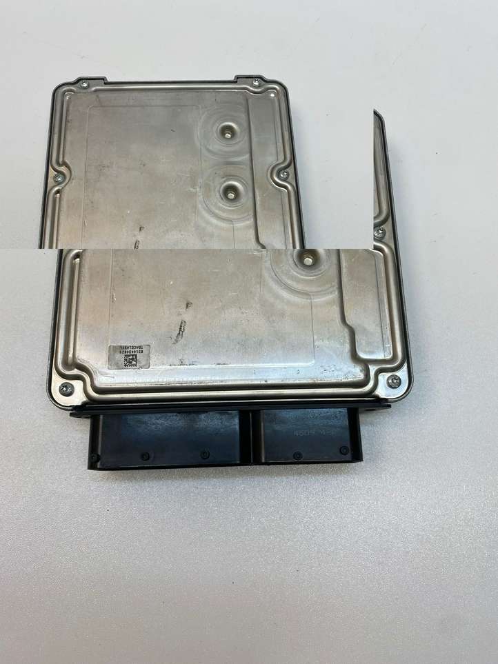 Audi A4 (2007 - 2011)  03L906022MK Блок управления двигателя