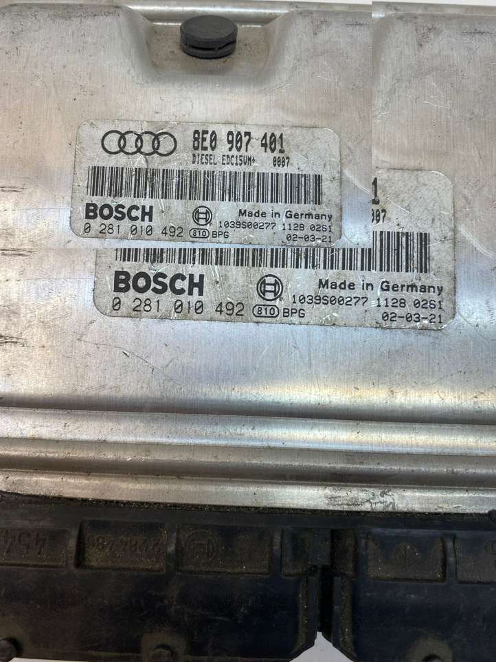 Audi A4 (2000 - 2006)  8E0907401 Блок управления двигателя