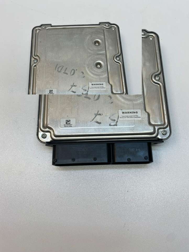 Audi A4 (2004 - 2009)  03G906016LR Блок управления двигателя