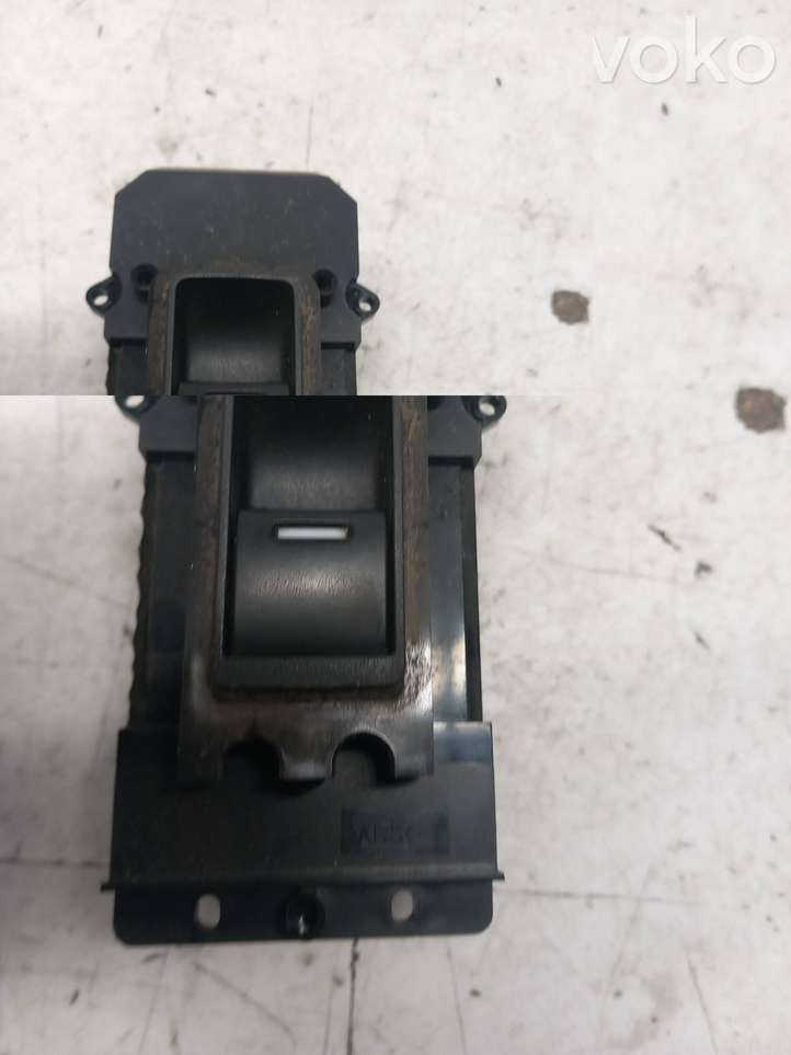 Honda CR-V (2012 - 2016)  35760T1GG01 Кнопка стеклоподъемников