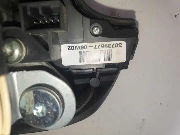 Volvo V70 (2004 - 2007) 30754313 Подушка безопасности руля — фото 3