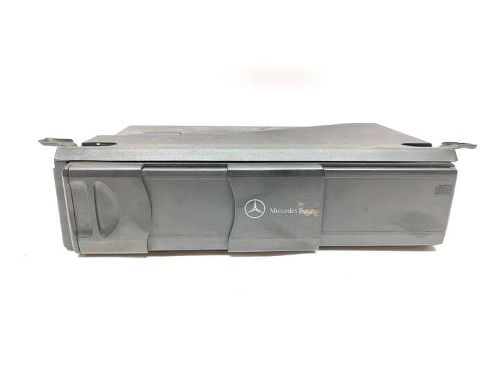 Mercedes-Benz C W203 (2000 - 2007)  A2038703389 CD/DVD чейнджер