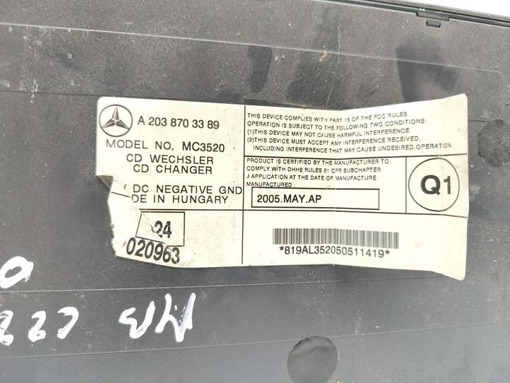 Mercedes-Benz C W203 (2000 - 2007)  A2038703389 CD/DVD чейнджер