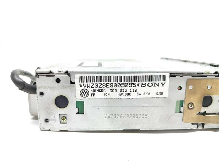 Volkswagen PASSAT B6 (2005 - 2010)  3C0035110 CD/DVD чейнджер