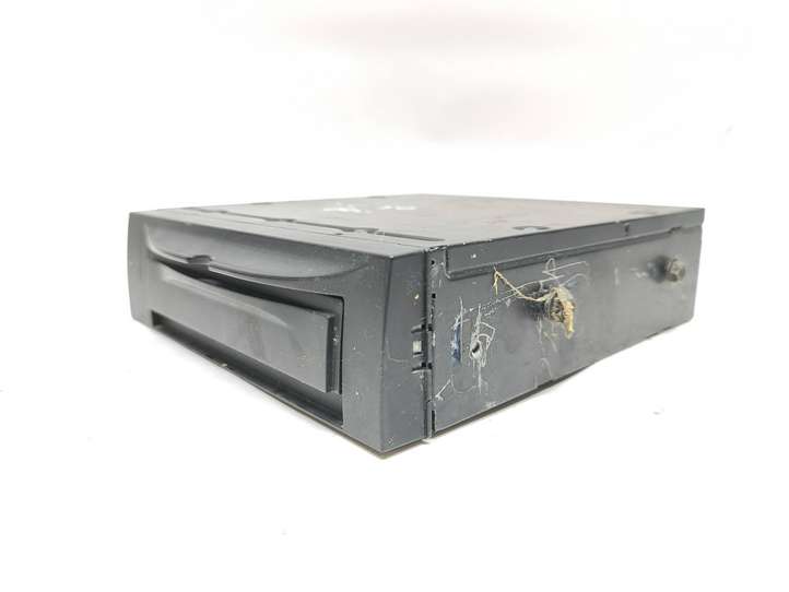 Volvo XC90 (2002 - 2006)  30679809 CD/DVD чейнджер