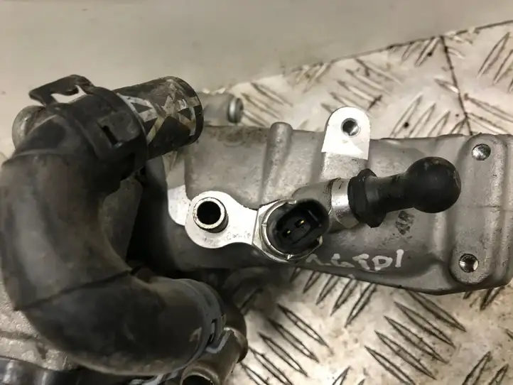 Seat Leon (5F) (2012 - 2019) 04L128063T Дроссельная заслонка — фото 2