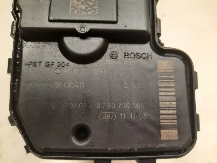 Mercedes-Benz E W212 (2009 - 2016) A6510900370 Дроссельная заслонка — фото 4