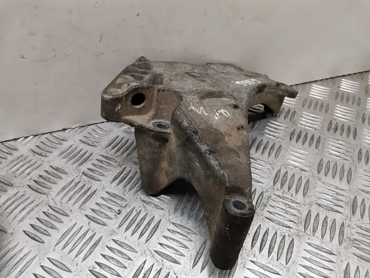 Volkswagen PASSAT B6 (2005 - 2010) 03L199207 Кронштейн двигателя — фото 1