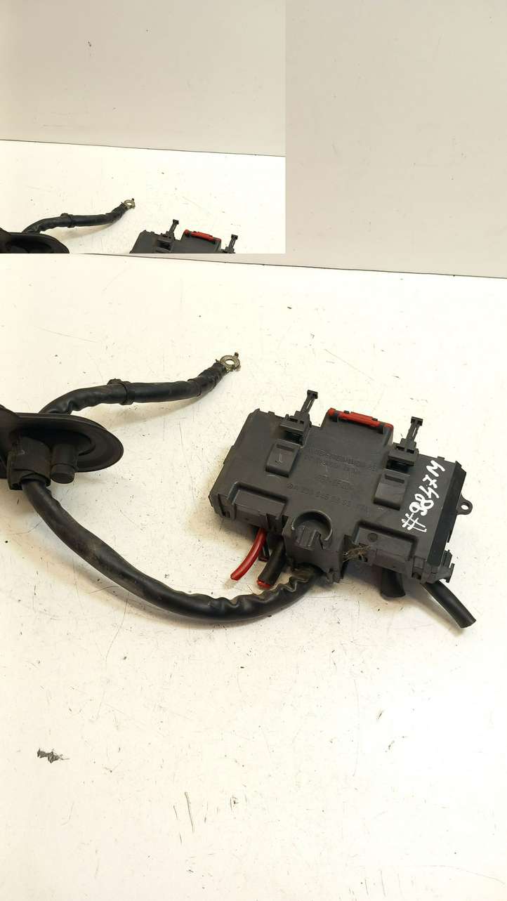 Mercedes-Benz SLK R171 (2005 - 2011)  A2035450803 Узел подключения плюсовых проводов