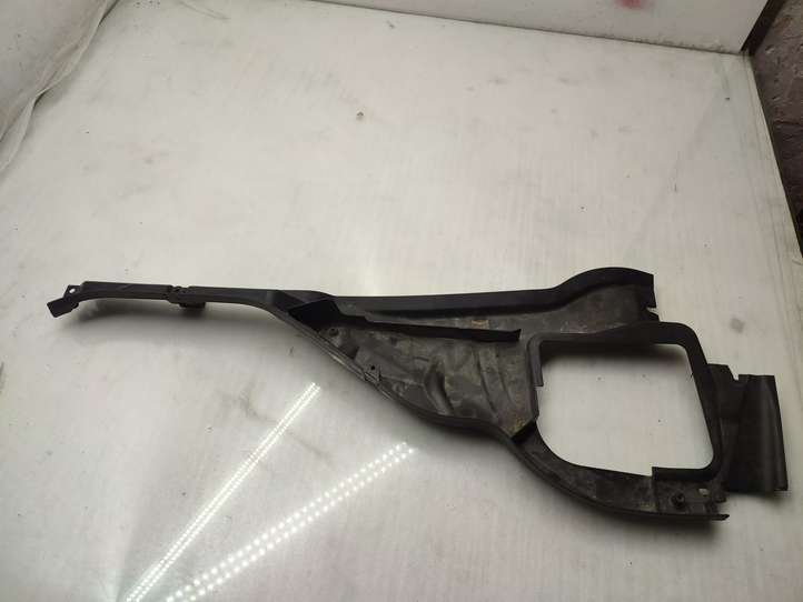 BMW 3 E90 E91 (2005 - 2012)  6958817 Крышка коробки воздушного фильтра