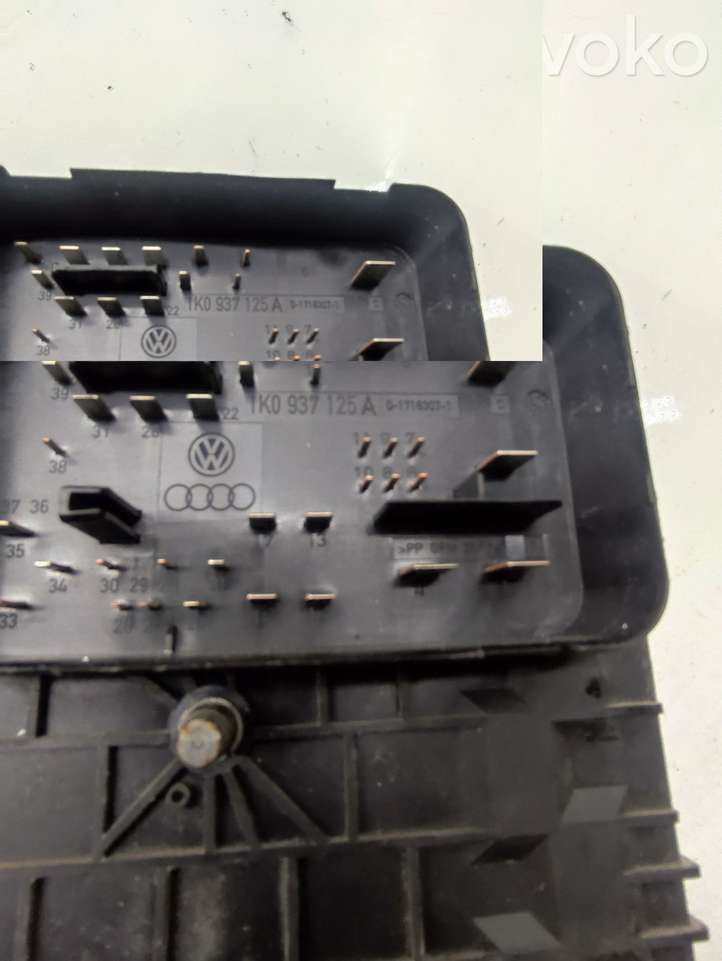 Volkswagen Jetta V (2005 - 2010)  1K0937125A Блок предохранителей