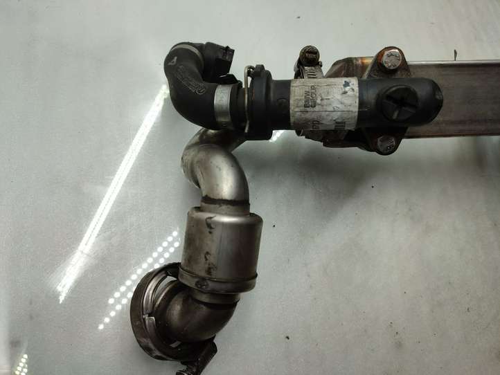 BMW 5 E60 E61 (2004 - 2010)  7794245 Охладитель EGR