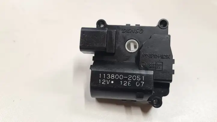 Toyota Corolla Verso E121 (2004 - 2007) 1138002051 Двигатель задвижки потока воздуха — фото 1