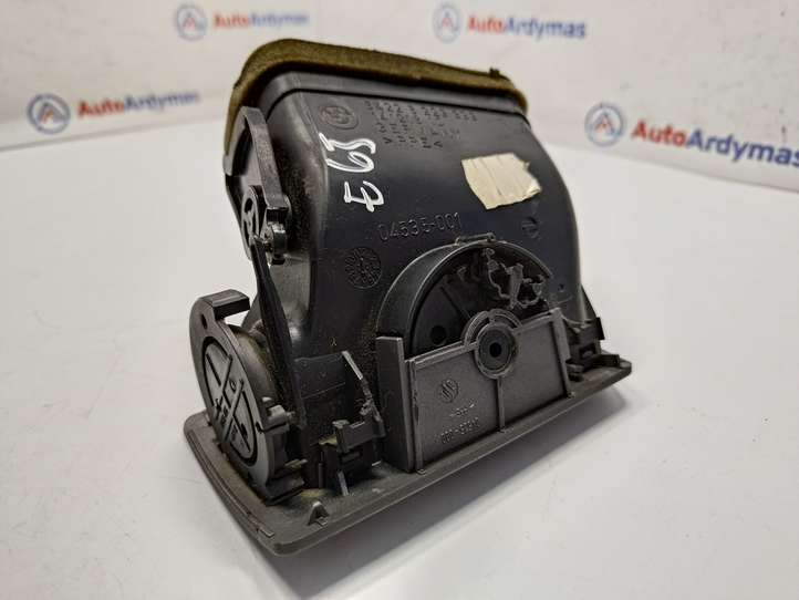 BMW 7 E65 E66 (2001 - 2008)  64228223333 Боковая воздушный дефлектор