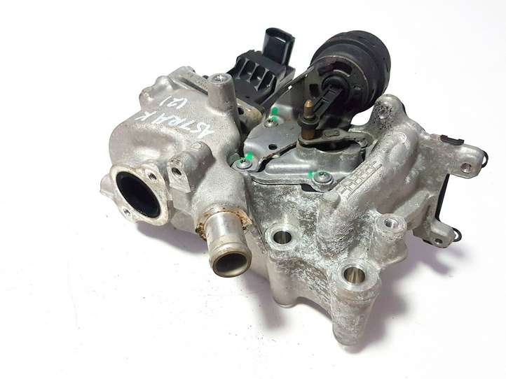 Opel Astra (2015 - 2020)  55570005 Клапан EGR