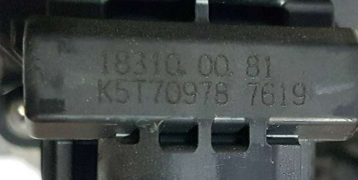 Opel Astra (2015 - 2020)  55570005 Клапан EGR
