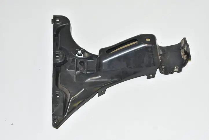 BMW 5 E60 E61 (2004 - 2010) 7178186 Кронштейн заднего бампера — фото 1