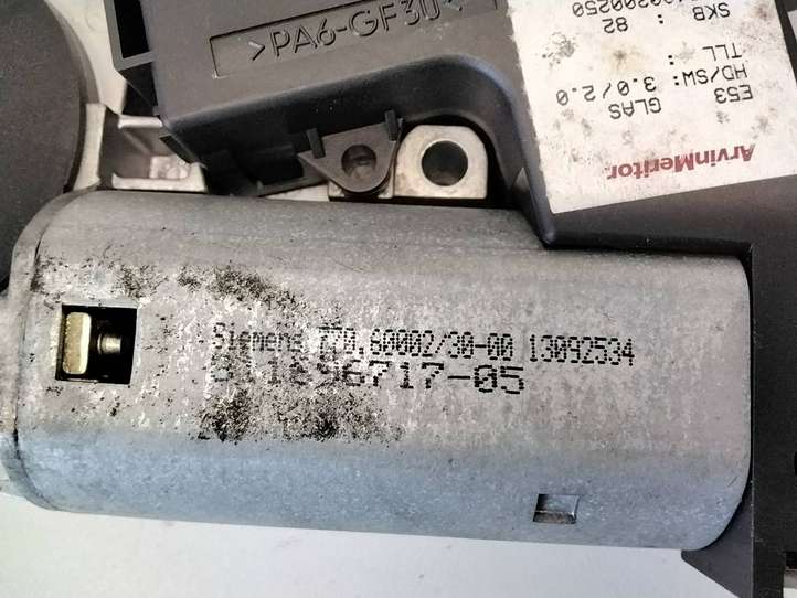 BMW X5 E53 (1999 - 2006)  676183814809 Двигатель привода люка-крыши