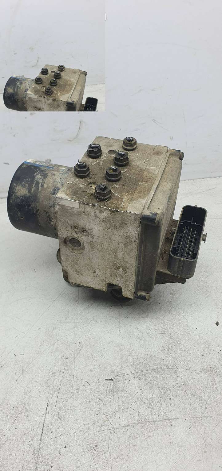 Volkswagen PASSAT B6 (2005 - 2010)  3C0614095P Блок ABS