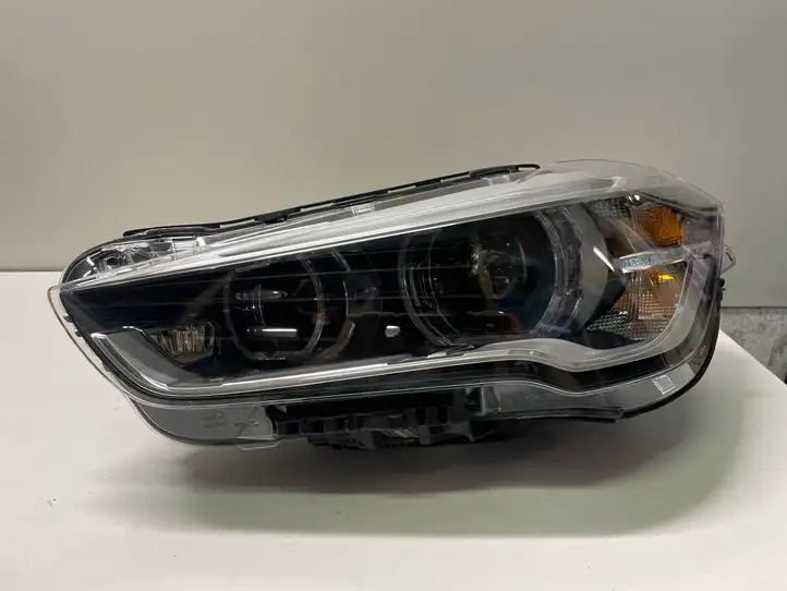 BMW X1 F48 F49 (2015 - 2022) 7472221 Передняя фара — фото 1